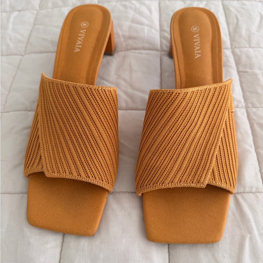 VIVAIA - Size 8 - Women's Square-Toe Block Heel Slide - Ginger Yellow